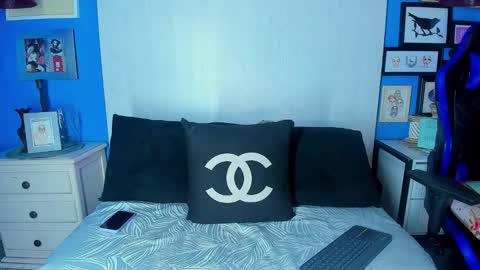 sam__cute online show from 8, 9, 2025