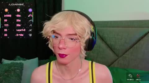 Snapshot of sam_russo chatting on 17, 9, 2025 Sam online show from 17, 9, 2025