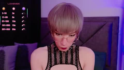 Snapshot of sam_russo chatting on 21, 11, 2025 Sam online show from 21, 11, 2025