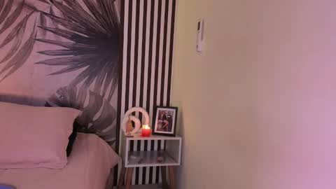 Snapshot of samaantha_white_ chatting on 15, 1, 2026 Samaantha online show from 15, 1, 2026