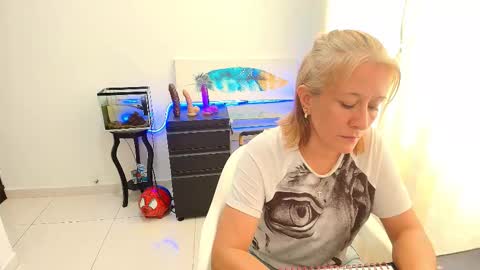 Samanta Stone online show from 20, 10, 2025