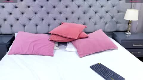 Snapshot of samantaa_g chatting on 24, 2, 2025 Samantaa G online show from 24, 2, 2025