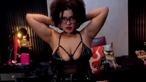 Snapshot of samantablake chatting on 7, 5, 2026 Samanta online show from 7, 5, 2026