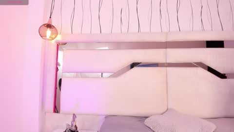 Samantha Beckham online show from 11, 3, 2025