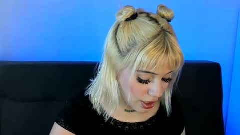 samantha_browwnn online show from 23, 10, 2025