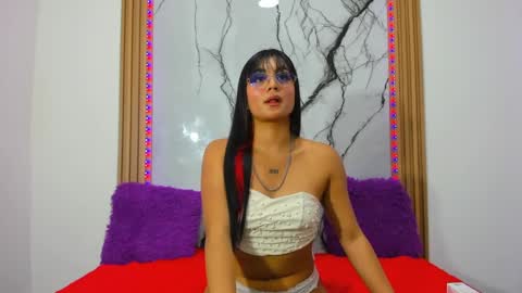 Snapshot of samantha_bunty chatting on 17, 11, 2025 Samantha Cosplay Fridays online show from 17, 11, 2025