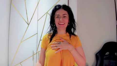 Snapshot of samantha_larusso_ chatting on 18, 10, 2025 Andy online show from 18, 10, 2025