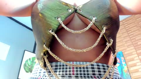 Snapshot of samantha_milfs chatting on 29, 1, 2025 samantha_milfs online show from 29, 1, 2025