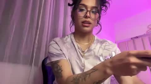 Samantha Bernardo online show from 26, 5, 2026