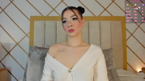 Snapshot of samanthaclay chatting on 19, 1, 2025 online show from 19, 1, 2025