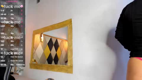 Samantha Ferrer online show from 10, 3, 2025