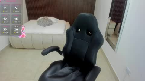   online show from 12, 4, 2026