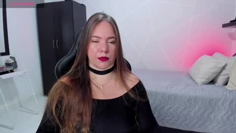 Snapshot of samanthaleon chatting on 12, 10, 2025 Samantha samy online show from 12, 10, 2025