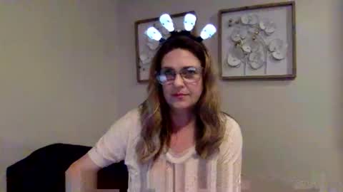 Snapshot of samanthavale chatting on 30, 10, 2025 Samantha Vale online show from 30, 10, 2025