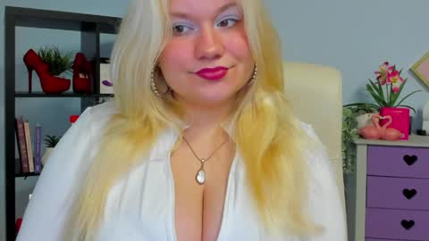 Snapshot of samanthax_pink chatting on 19, 5, 2026 Samantha online show from 19, 5, 2026