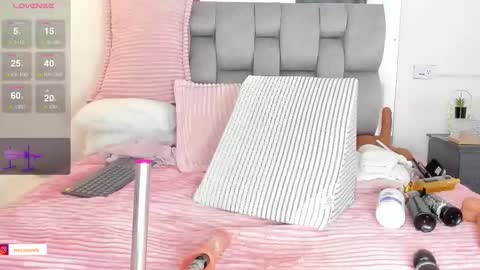 Samara Wells online show from 22, 9, 2025