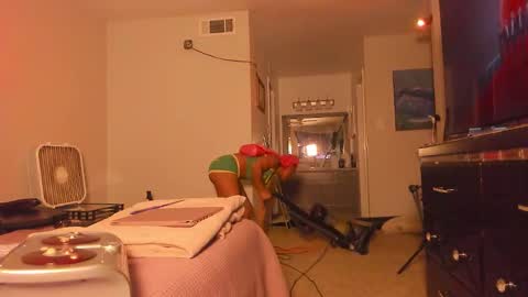 Yaya online show from 12, 3, 2026