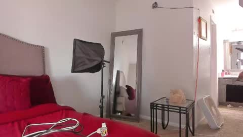 Yaya online show from 14, 4, 2026