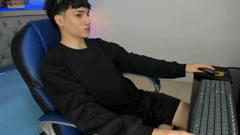 Sam online show from 8, 5, 2026