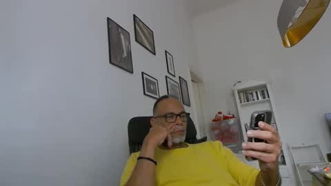 Snapshot of samcool67 chatting on 14, 5, 2026 Sam online show from 14, 5, 2026