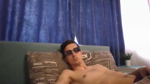 multitooman online show from 19, 10, 2025