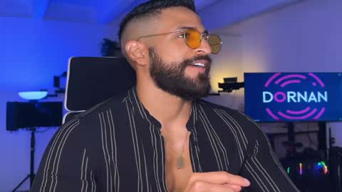 Snapshot of samdornan chatting on 20, 12, 2024 Sam Dornan online show from 20, 12, 2024