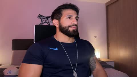 Snapshot of samdornan chatting on 2, 3, 2025 Sam Dornan online show from 2, 3, 2025