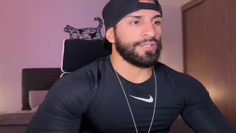 Snapshot of samdornan chatting on 4, 3, 2025 Sam Dornan online show from 4, 3, 2025