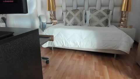 Sammy online show from 6, 11, 2025