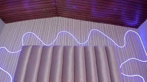 Samantha   online show from 1, 4, 2026