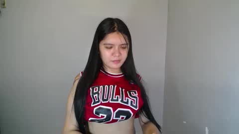 Snapshot of sampaguita_pinayxx chatting on 28, 9, 2025 SOFIA online show from 28, 9, 2025