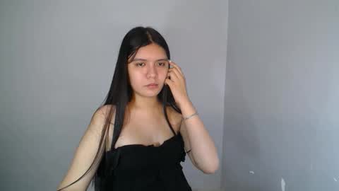 Snapshot of sampaguita_pinayxx chatting on 3, 10, 2025 SOFIA online show from 3, 10, 2025