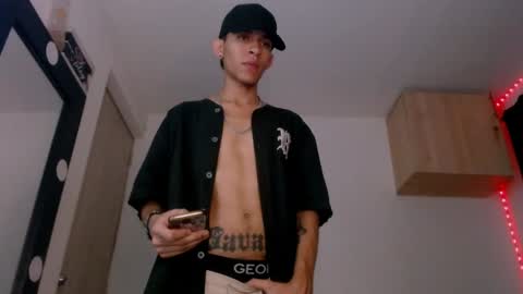 Snapshot of samuel_suarez chatting on 10, 12, 2024 online show from 10, 12, 2024
