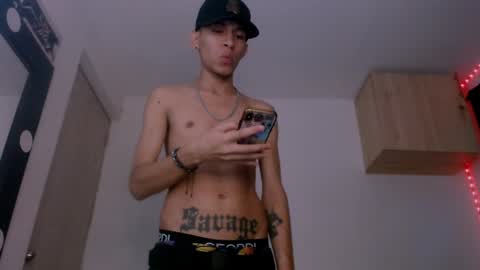Snapshot of samuel_suarez chatting on 26, 12, 2024 online show from 26, 12, 2024