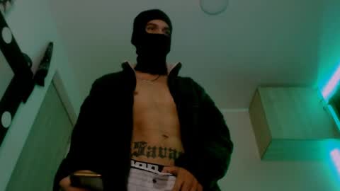 Snapshot of samuel_suarez chatting on 9, 1, 2025 online show from 9, 1, 2025