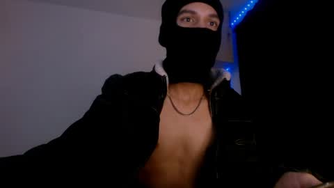 Snapshot of samuel_suarez chatting on 9, 1, 2025 online show from 9, 1, 2025