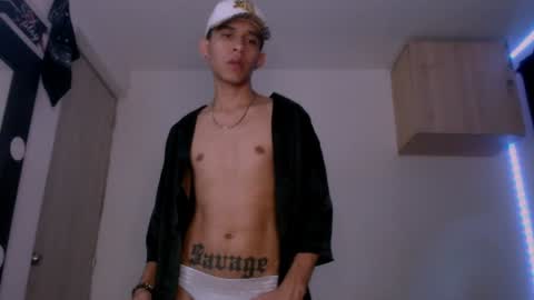 Snapshot of samuel_suarez chatting on 15, 1, 2025 online show from 15, 1, 2025