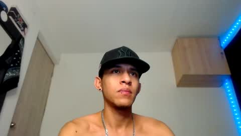 Snapshot of samuel_suarez chatting on 1, 2, 2025 online show from 1, 2, 2025