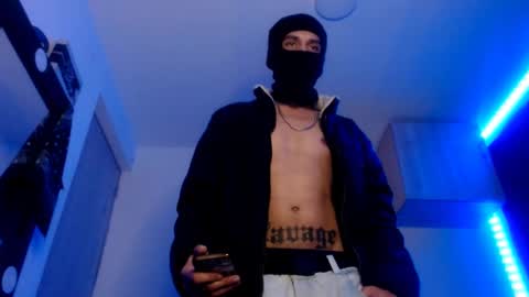 Snapshot of samuel_suarez chatting on 14, 2, 2025 online show from 14, 2, 2025
