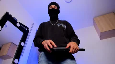 Snapshot of samuel_suarez chatting on 25, 9, 2025 online show from 25, 9, 2025