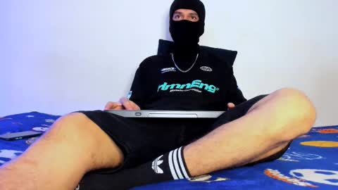 Snapshot of samuel_suarez chatting on 8, 1, 2026 online show from 8, 1, 2026