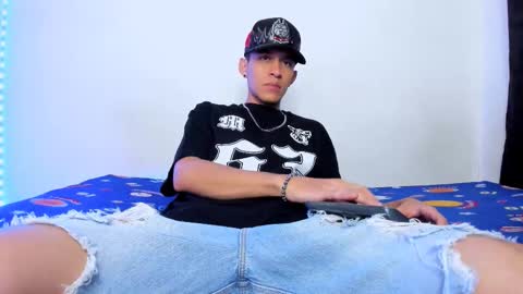 Snapshot of samuel_suarez chatting on 9, 1, 2026 online show from 9, 1, 2026