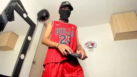 Snapshot of samuel_suarez chatting on 1, 3, 2026 online show from 1, 3, 2026