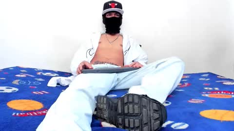 Snapshot of samuel_suarez chatting on 5, 3, 2026 online show from 5, 3, 2026