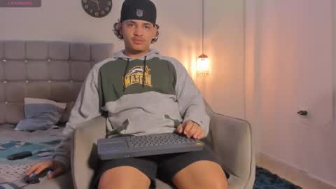 samxx_muscle online show from 1, 12, 2025