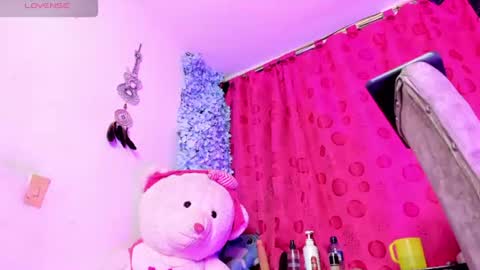 Snapshot of samy_ice chatting on 14, 6, 2026 samy_ice online show from 14, 6, 2026