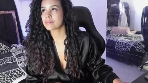 Snapshot of samykiss chatting on 10, 5, 2026 SamyHolbrook online show from 10, 5, 2026
