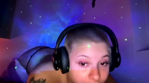 Samymoon online show from 19, 12, 2025