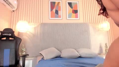 Samy  online show from 4, 12, 2025