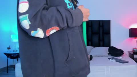 MilaSander online show from 25, 1, 2025